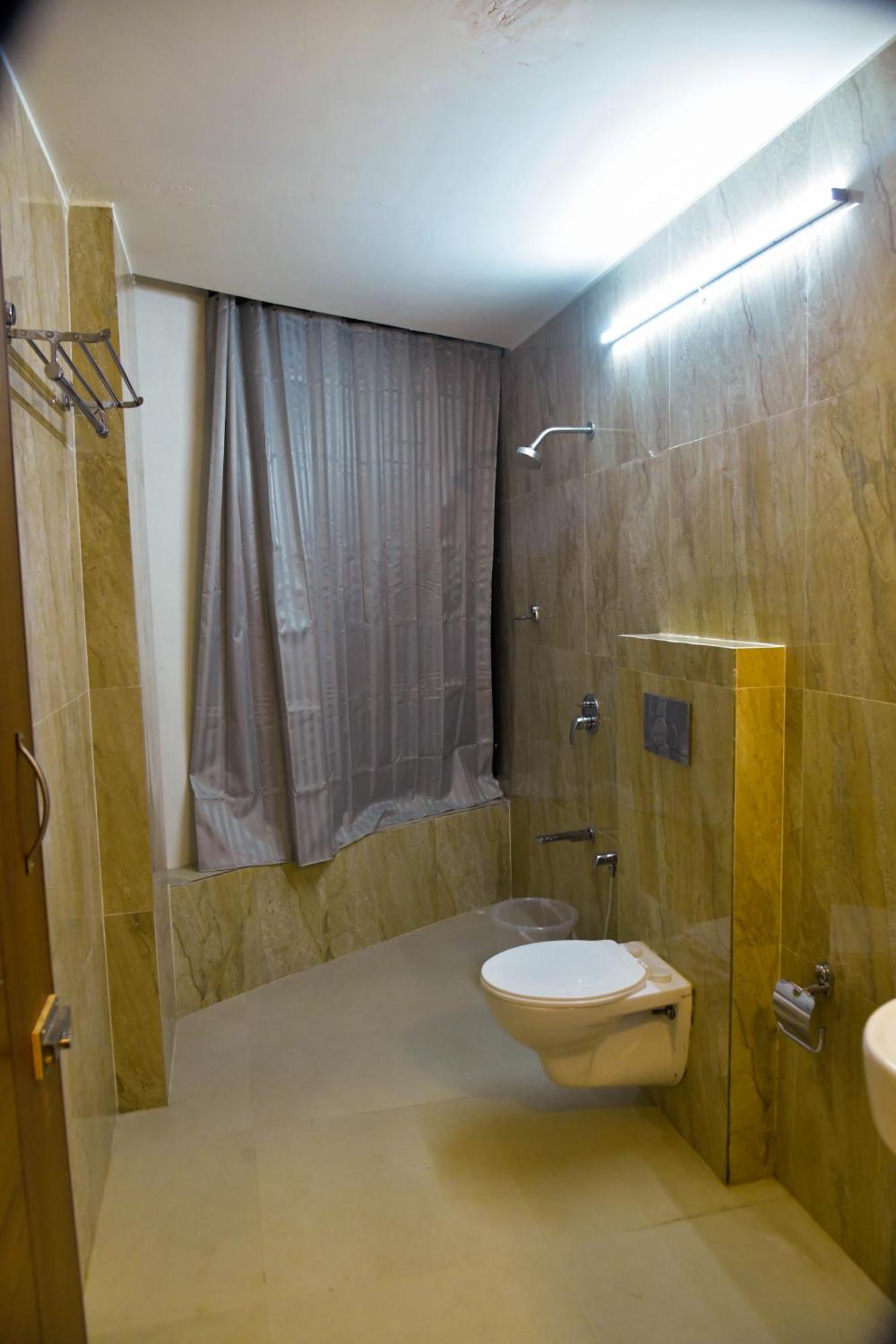 Hotel Ashooka Inn Gandhinagar Luaran gambar