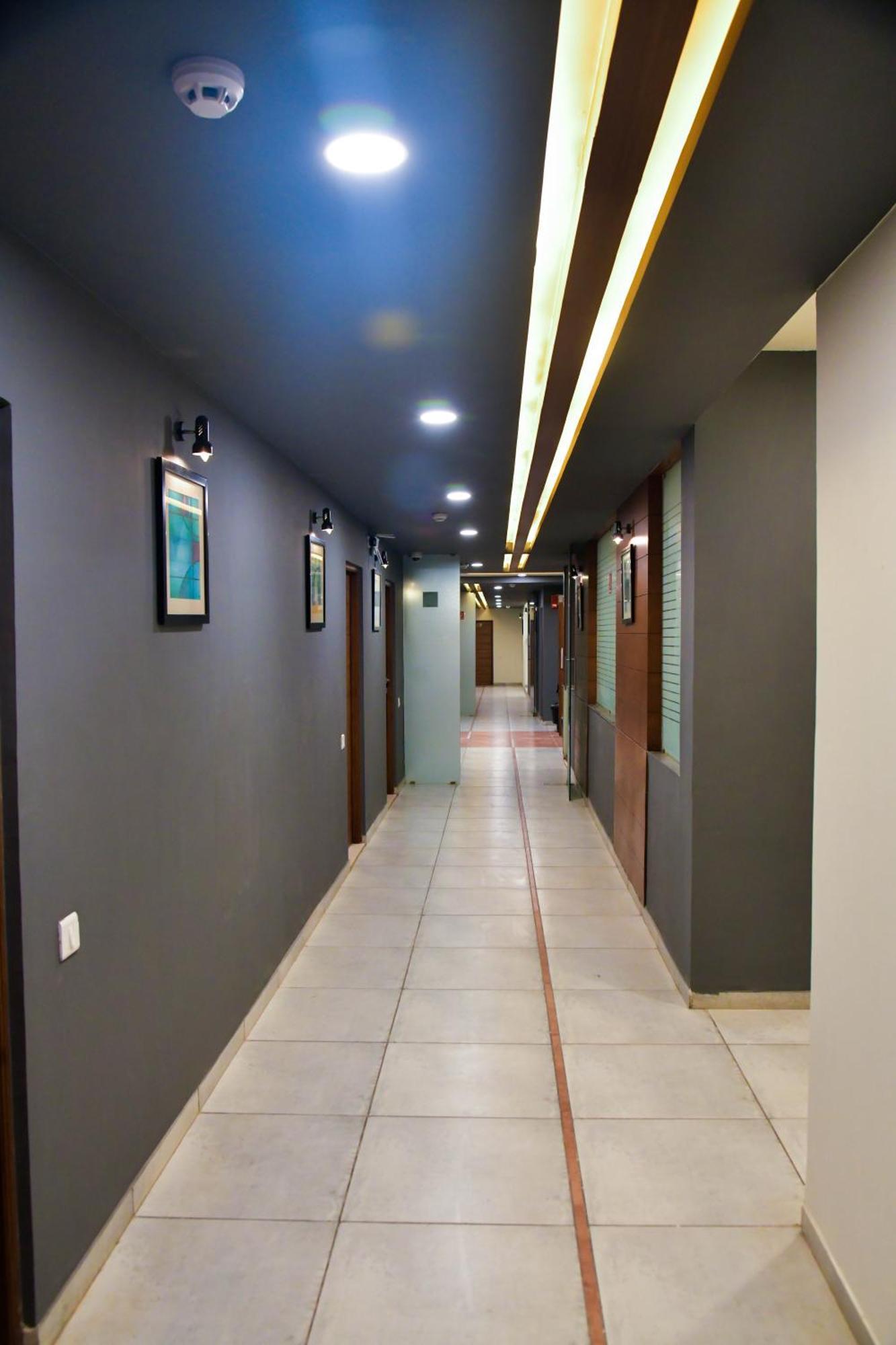 Hotel Ashooka Inn Gandhinagar Luaran gambar