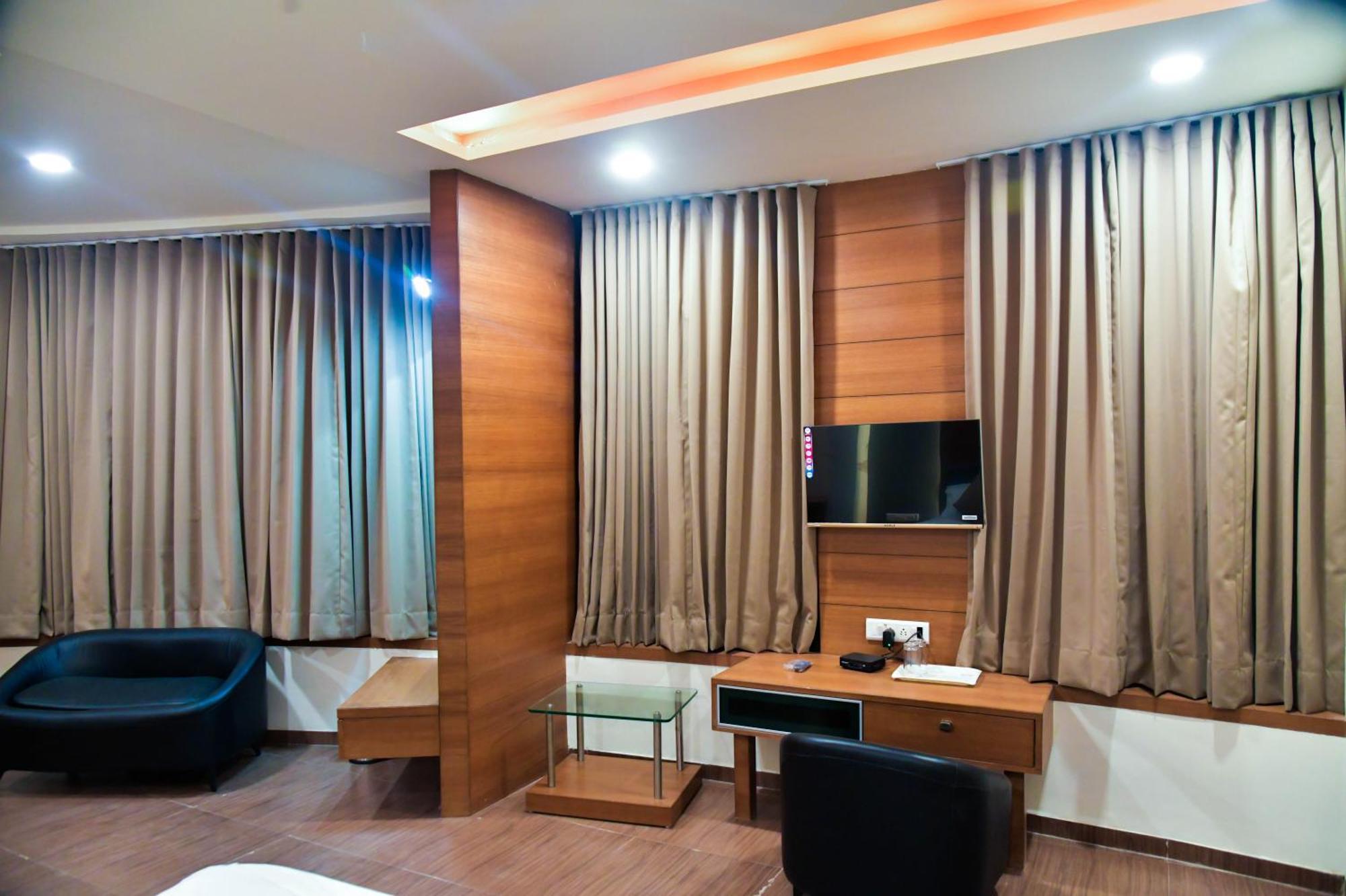 Hotel Ashooka Inn Gandhinagar Luaran gambar
