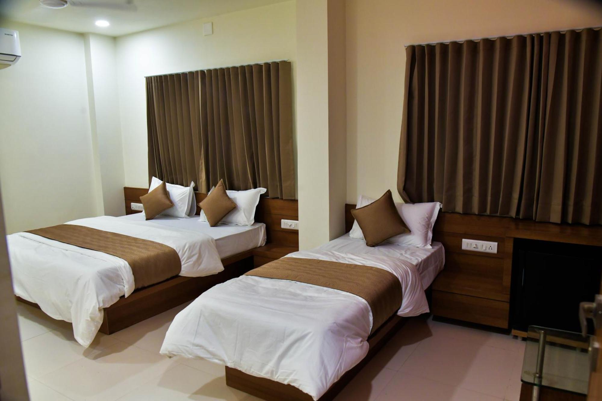 Hotel Ashooka Inn Gandhinagar Luaran gambar
